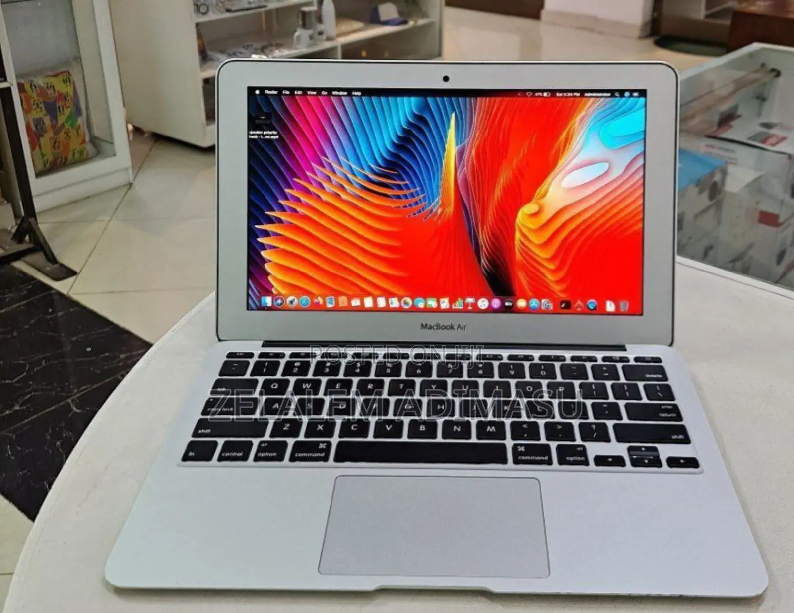 New Laptop Apple MacBook Air 2015 4GB Intel Core I5 SSD 128GB