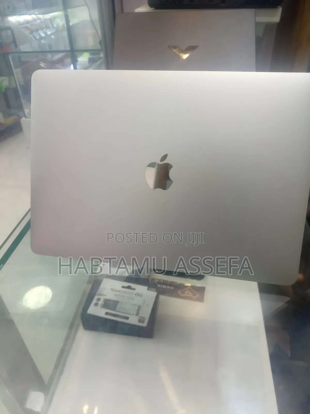 New Laptop Apple MacBook 8GB Intel SSD 512GB