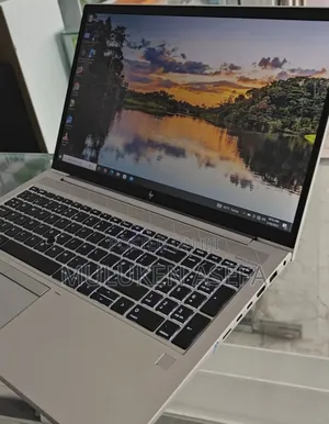 New Laptop HP EliteBook 850 G8 16GB Intel Core I7 SSD 512GB