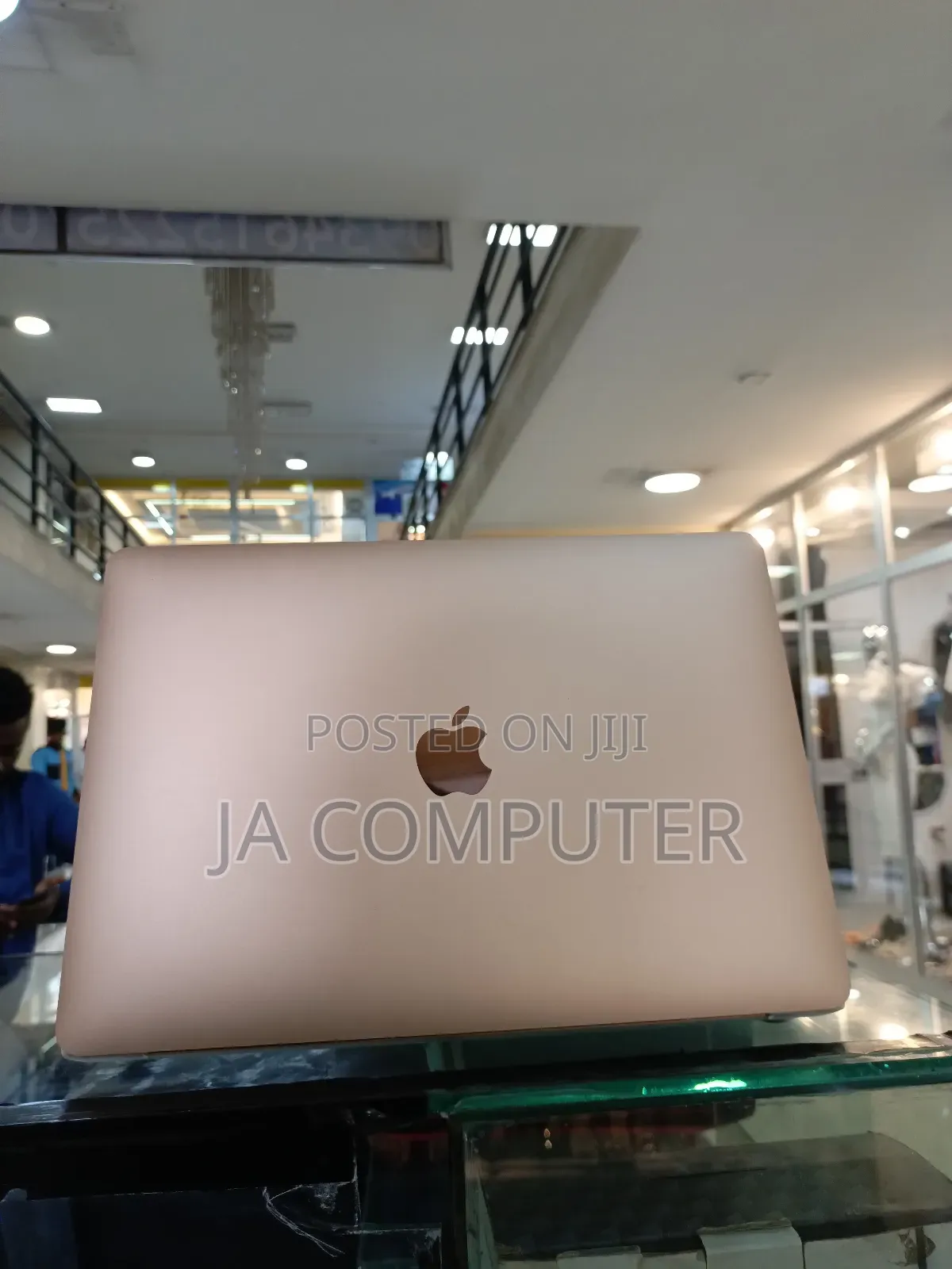 New Laptop Apple MacBook Air 2020 M1 8GB Apple M1 SSD 256GB