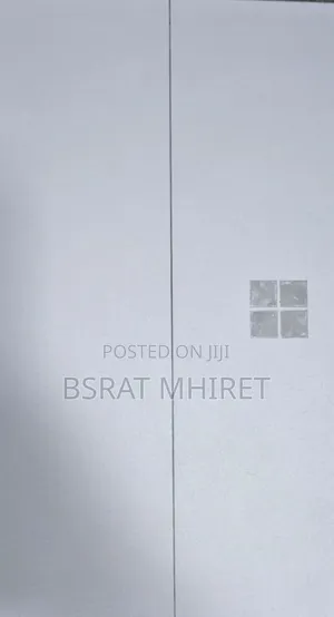 New Laptop Microsoft Surface Pro 7 8GB Intel Core I7 SSD 128GB