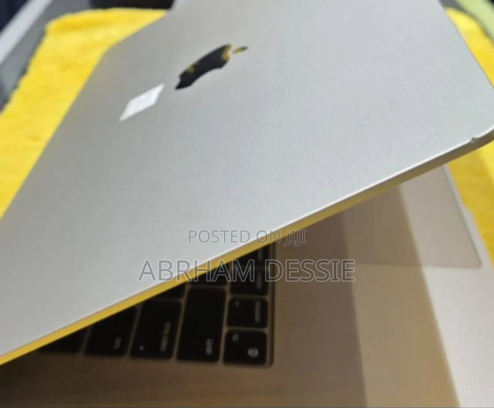 New Laptop Apple MacBook Air 2023 M2 16GB Intel Core I5 SSD 512GB