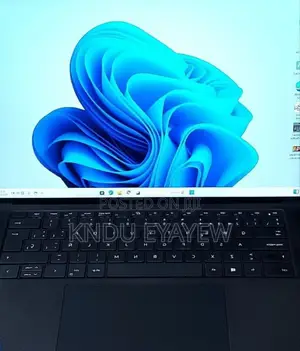 Photo - New Laptop Dell XPS 15 16GB Intel Core I7 SSD 1T