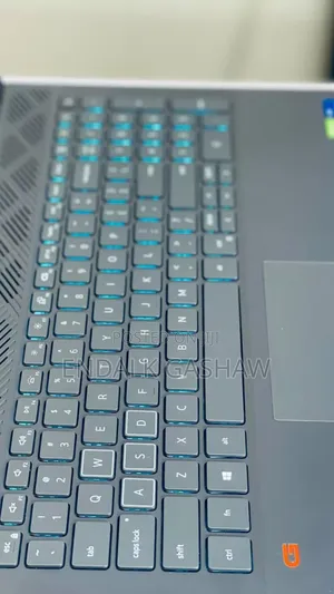 Photo - New Laptop Dell 16GB Intel Core I7 SSD 512GB