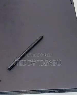 Photo - New Laptop Lenovo ThinkPad Yoga 370 16GB Intel Core I5 SSD 512GB