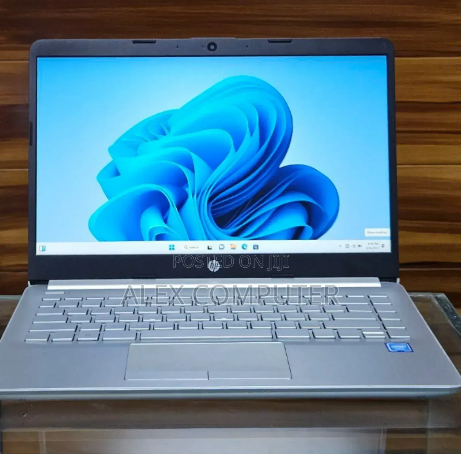 New Laptop HP Stream Notebook 8GB Intel SSD 60GB