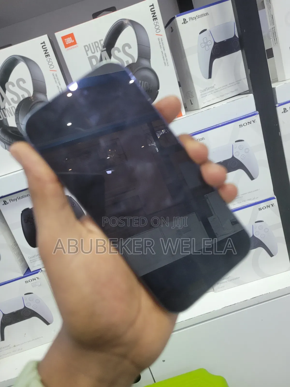 New Apple iPhone 16 256 GB Blue