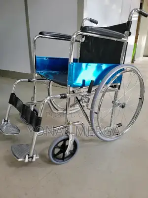 Used Wheelchair//Comfortable Seating: It Has a Leatherette