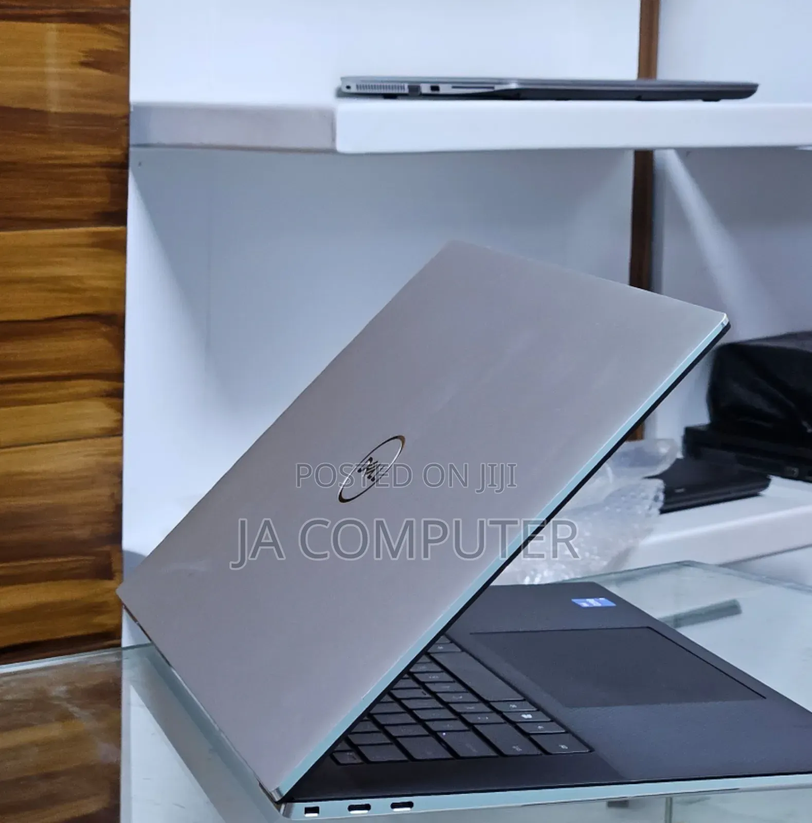 New Laptop Dell XPS 15 16GB Intel Core I7 SSD 512GB