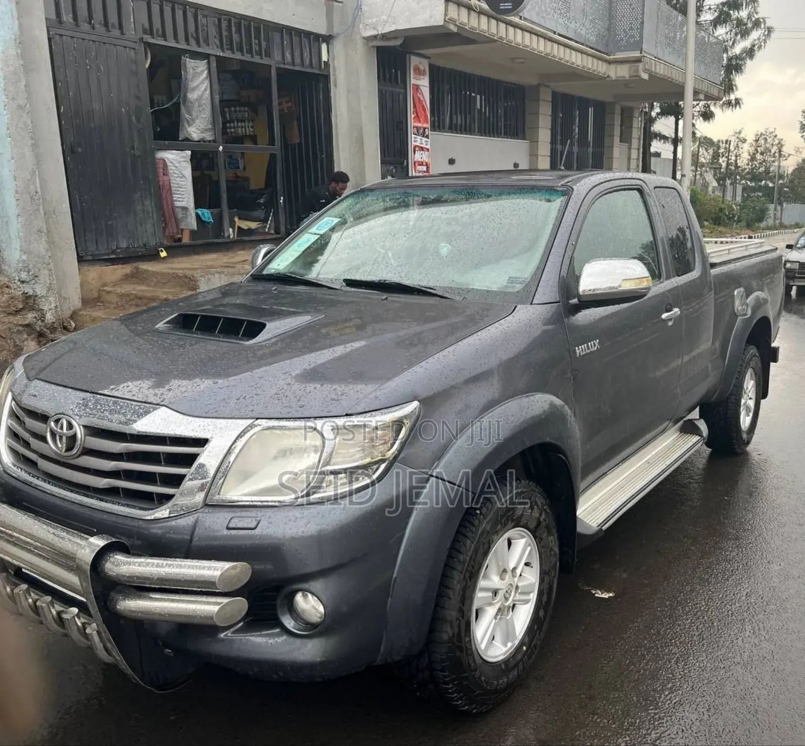 Toyota Hilux 2013 Gray
