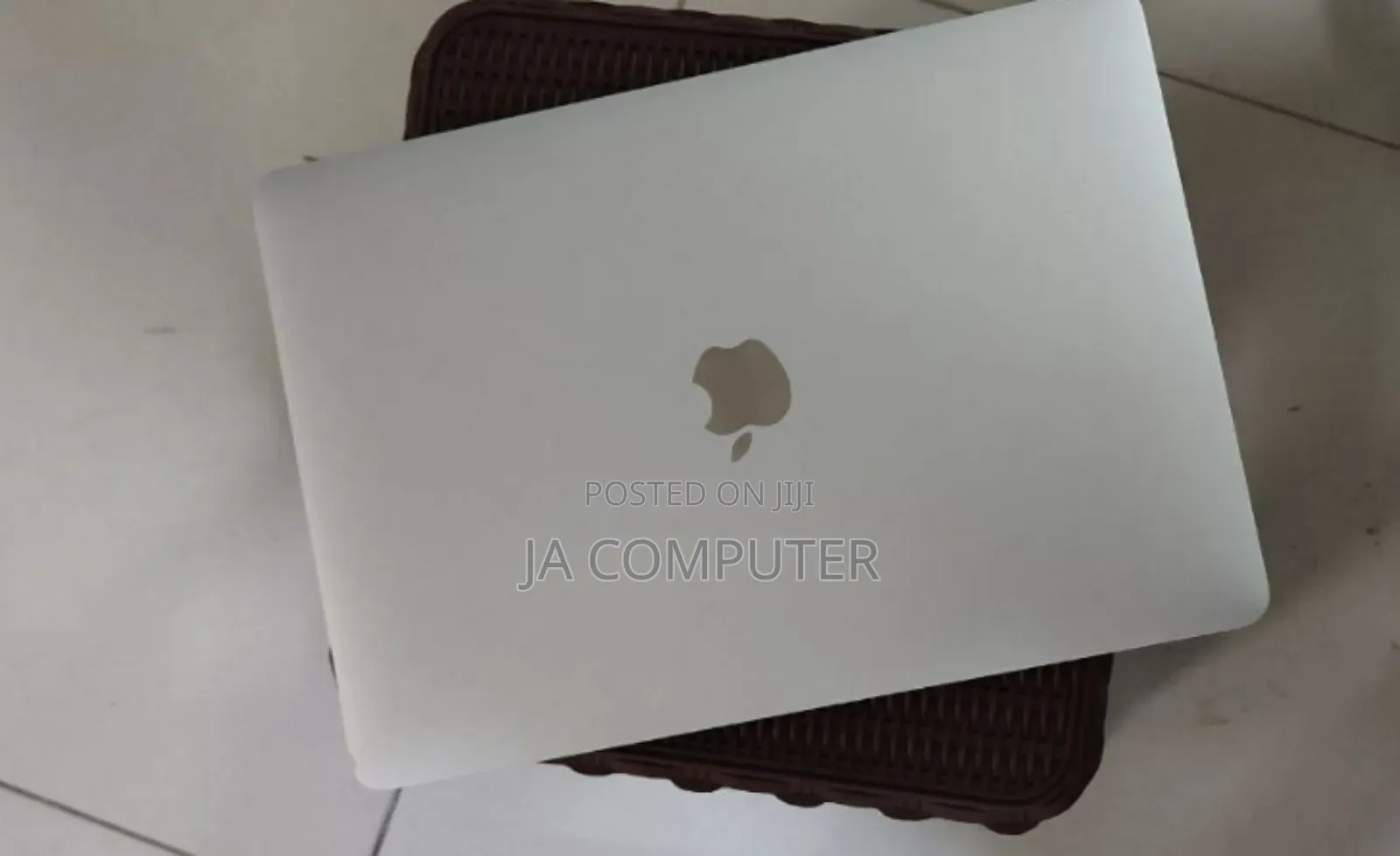 New Laptop Apple MacBook Air 2020 8GB Intel Core I3 SSD 256GB