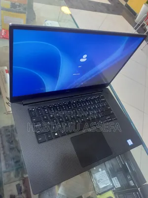 Photo - New Laptop Dell XPS 15 16GB Intel Core I7 SSD 512GB