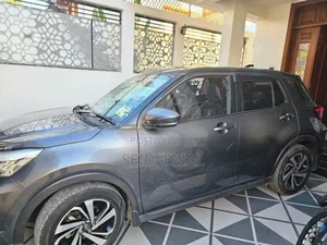 Toyota Raize 2023 Gray