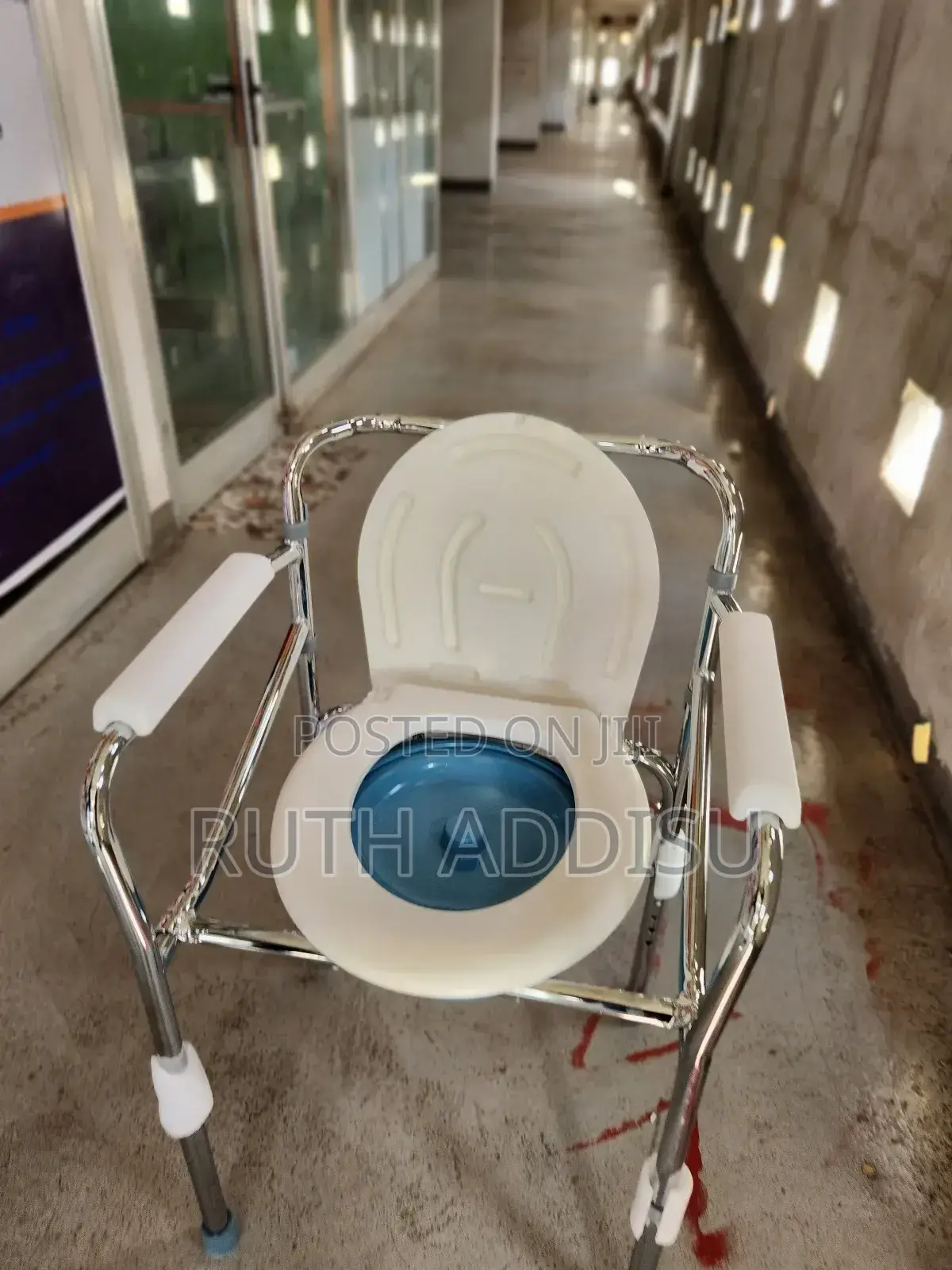 Commode Chair黨派commode Chair起火toilet Chair去玩poty Chair New