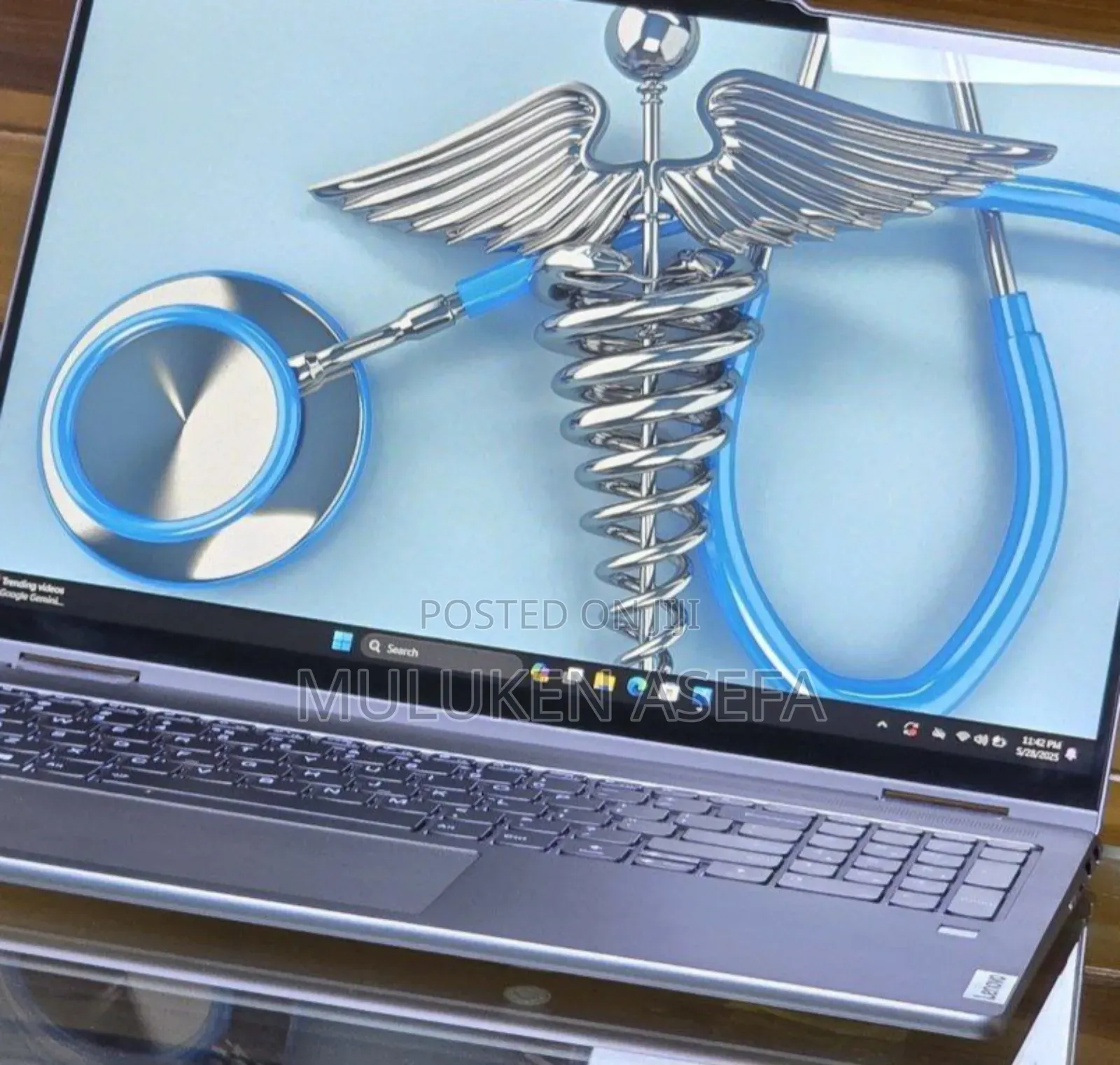 New Laptop Lenovo Yoga 7i 16GB Intel Core I7 SSD 512GB