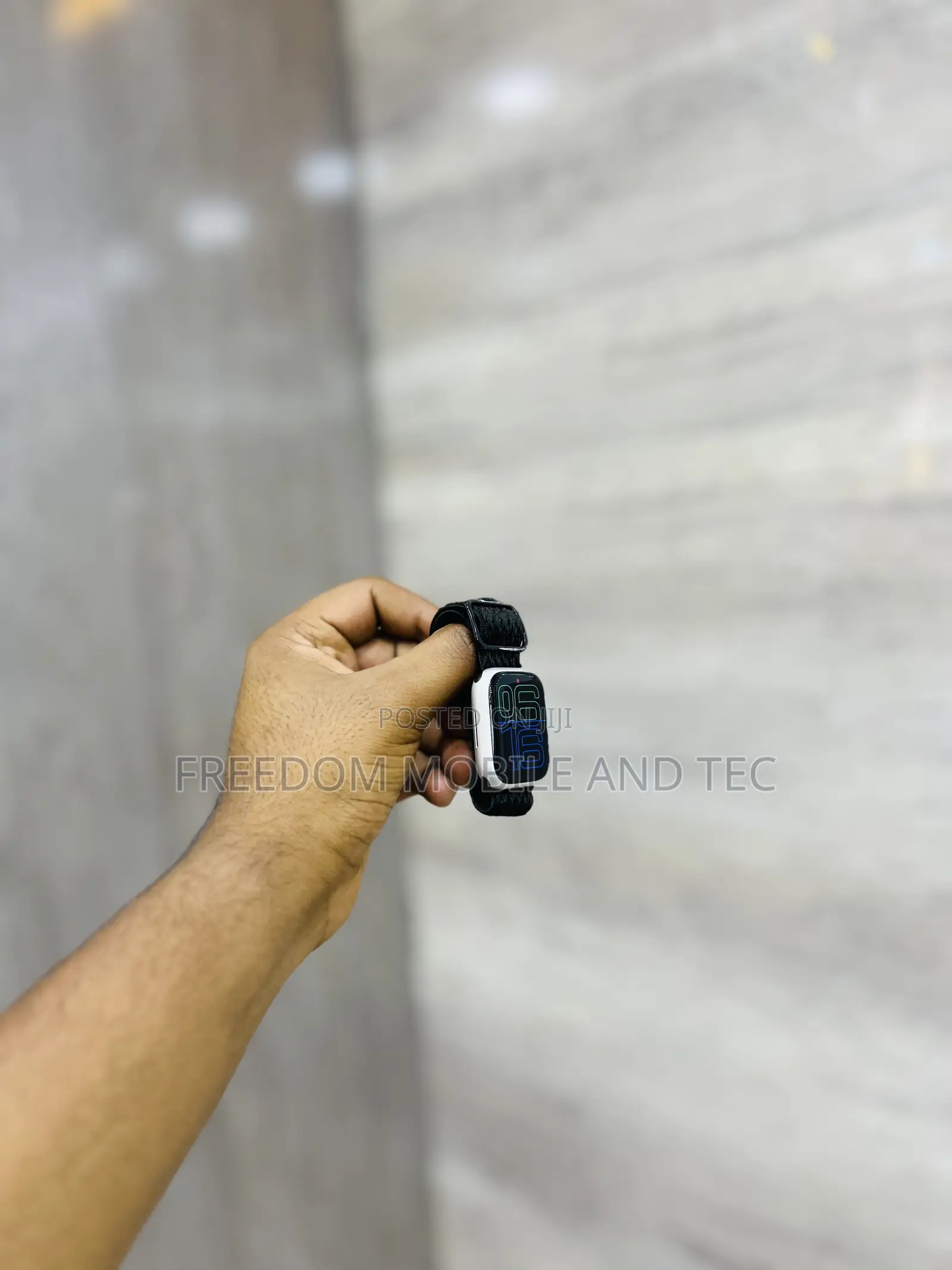 Apple Watch Series 8