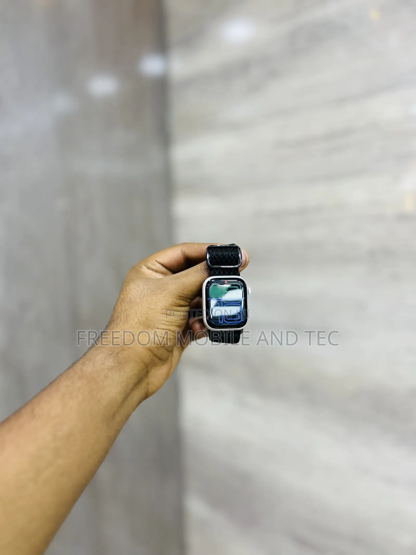 Apple Watch Series 8