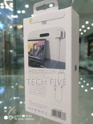 Photo - Power Adapter