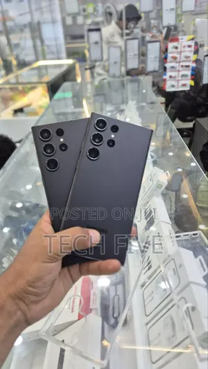 Photo - New Samsung Galaxy S23 Ultra 256 GB Black