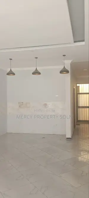 5bdrm Villa in Bole for sale