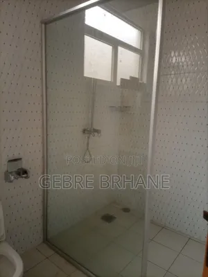 3bdrm Apartment in Apartment, Yeka for rent
