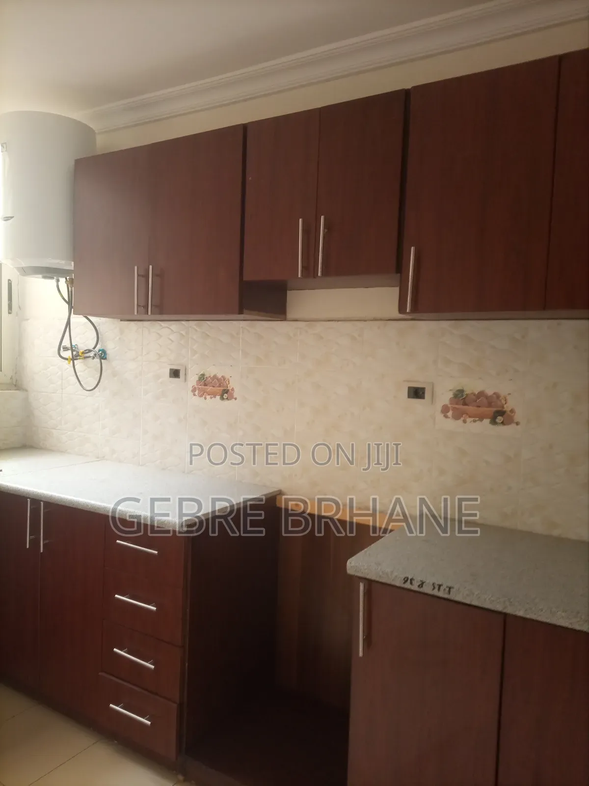 3bdrm Apartment in Apartment, Yeka for rent