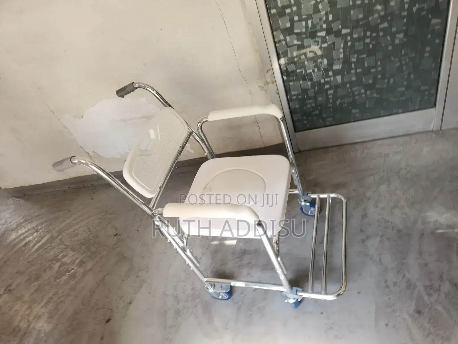 Commode Wheelchair半夜commode Wheelchair與否commode Wheelchair