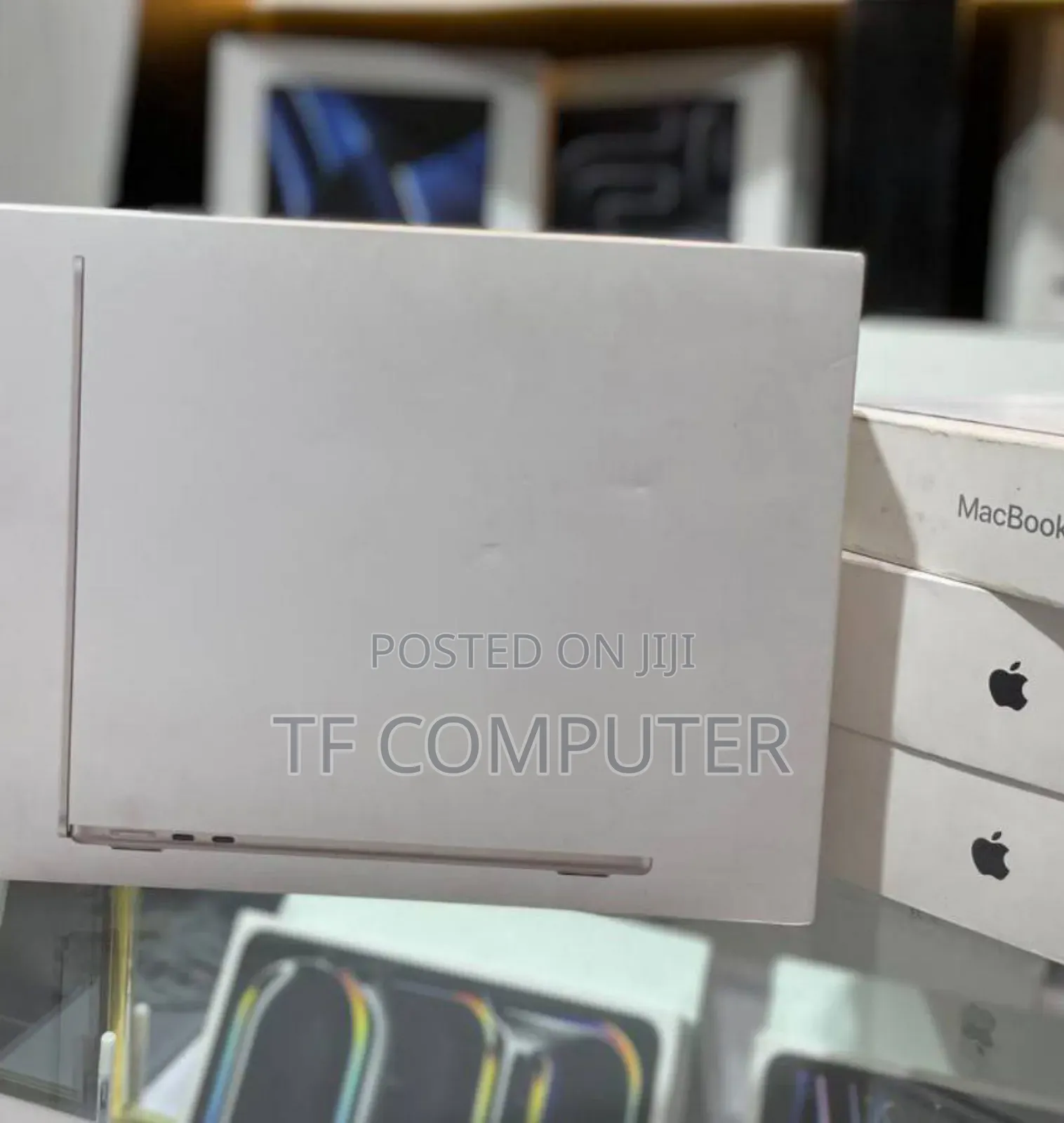 New Laptop Apple MacBook Air 2025 M4 13-Inch 16GB Apple M4 SSD 256GB