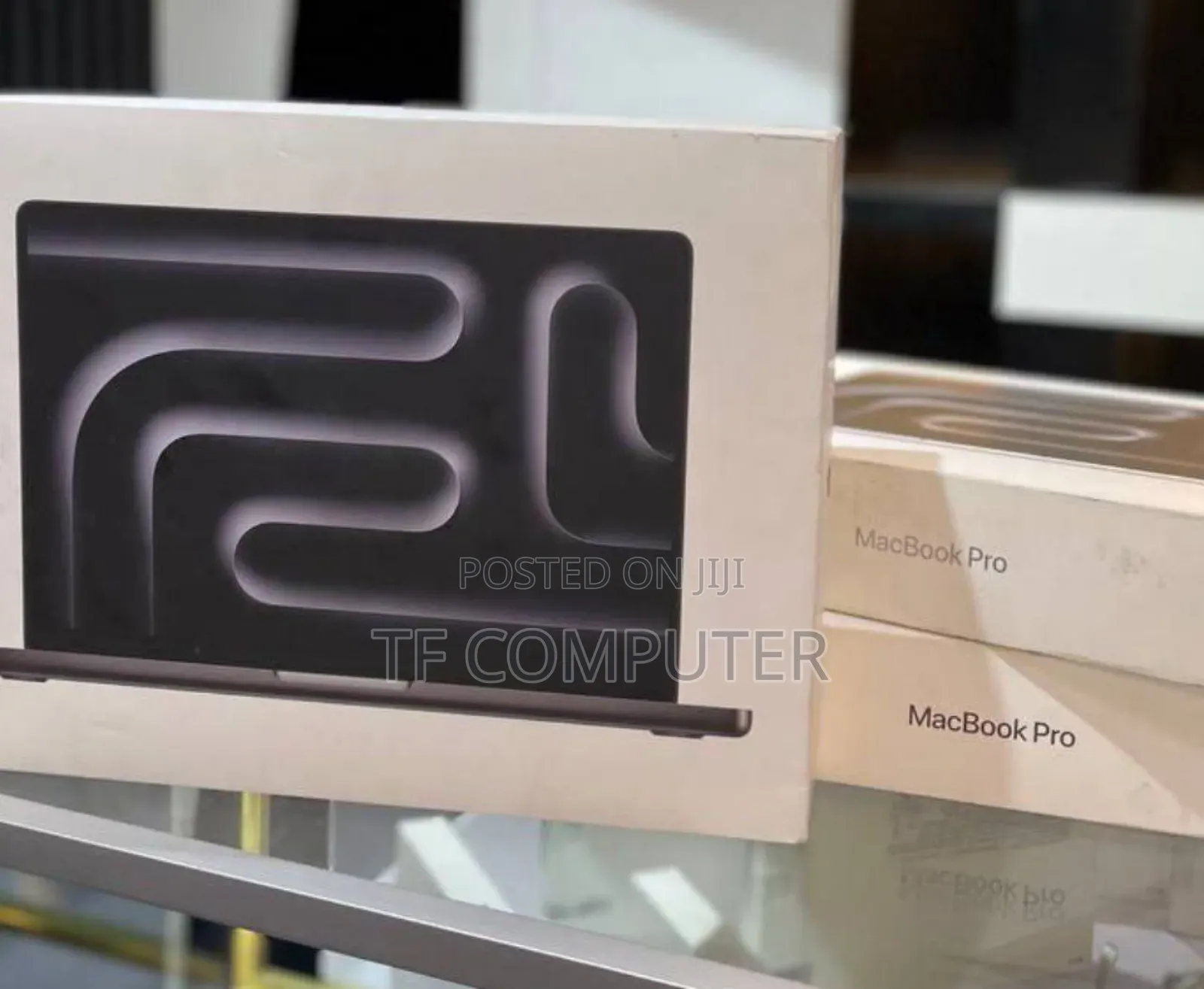 New Apple MacBook Pro 2024 M4 14-Inch 16GB Apple M4 Pro SSD 512GB