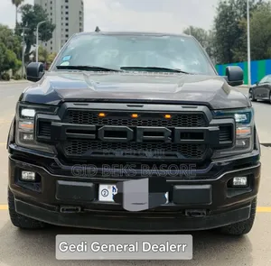 Photo - Ford F-150 2020 Matt Black