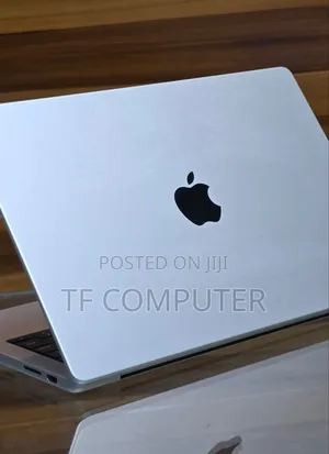 New Laptop Apple MacBook Pro 2023 M3 14-Inch 8GB Apple M3 Pro SSD 512GB