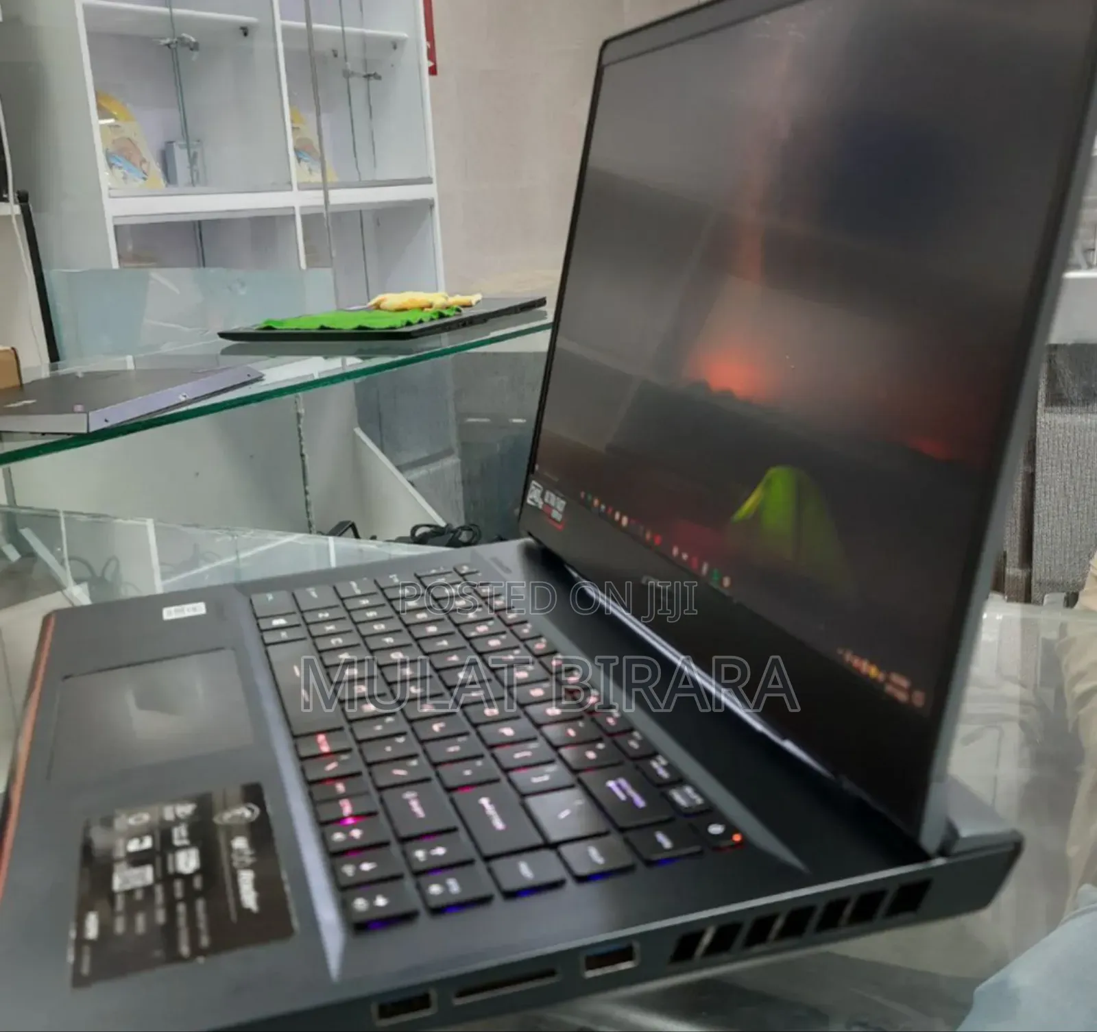 New Laptop MSI GE66 Raider 16GB Intel Core I7 SSD 512GB