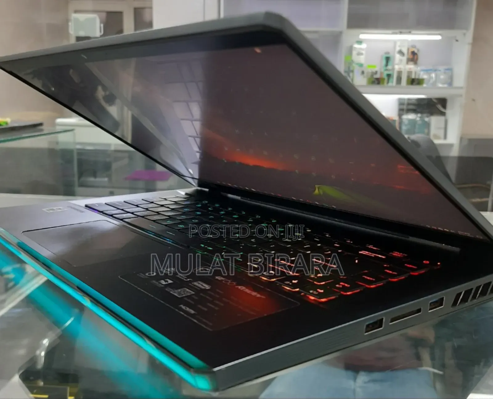 New Laptop MSI GE66 Raider 16GB Intel Core I7 SSD 512GB