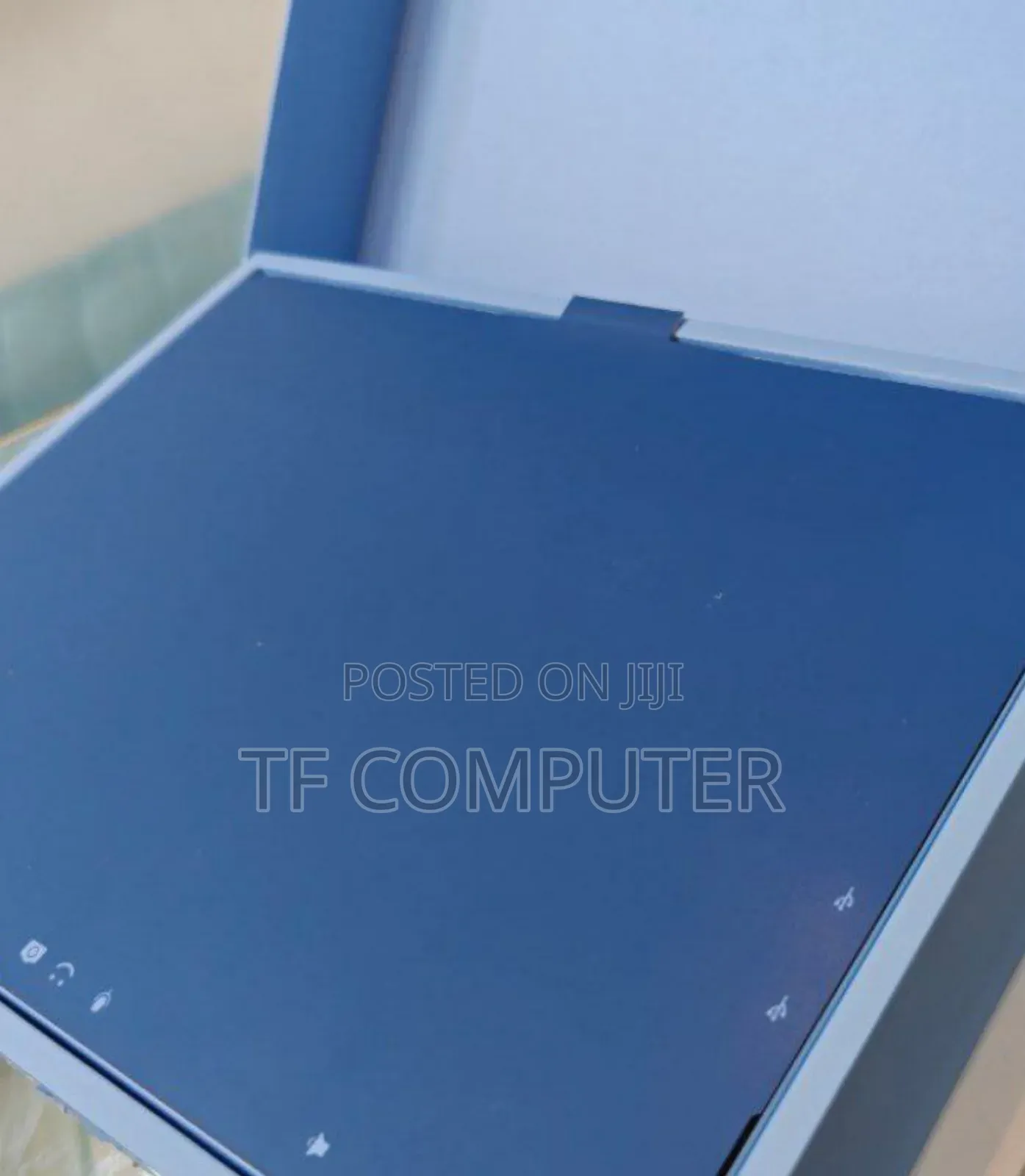 New Microsoft Surface Pro 11th Edition, a Copilot+ PC 16GB SSD 512GB