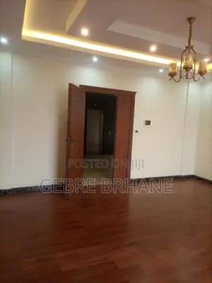 3bdrm Apartment in Apartment, Yeka for rent