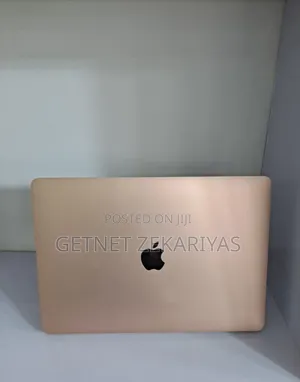 New Laptop Apple MacBook Pro 2019 8GB Intel Core I5 SSD 256GB