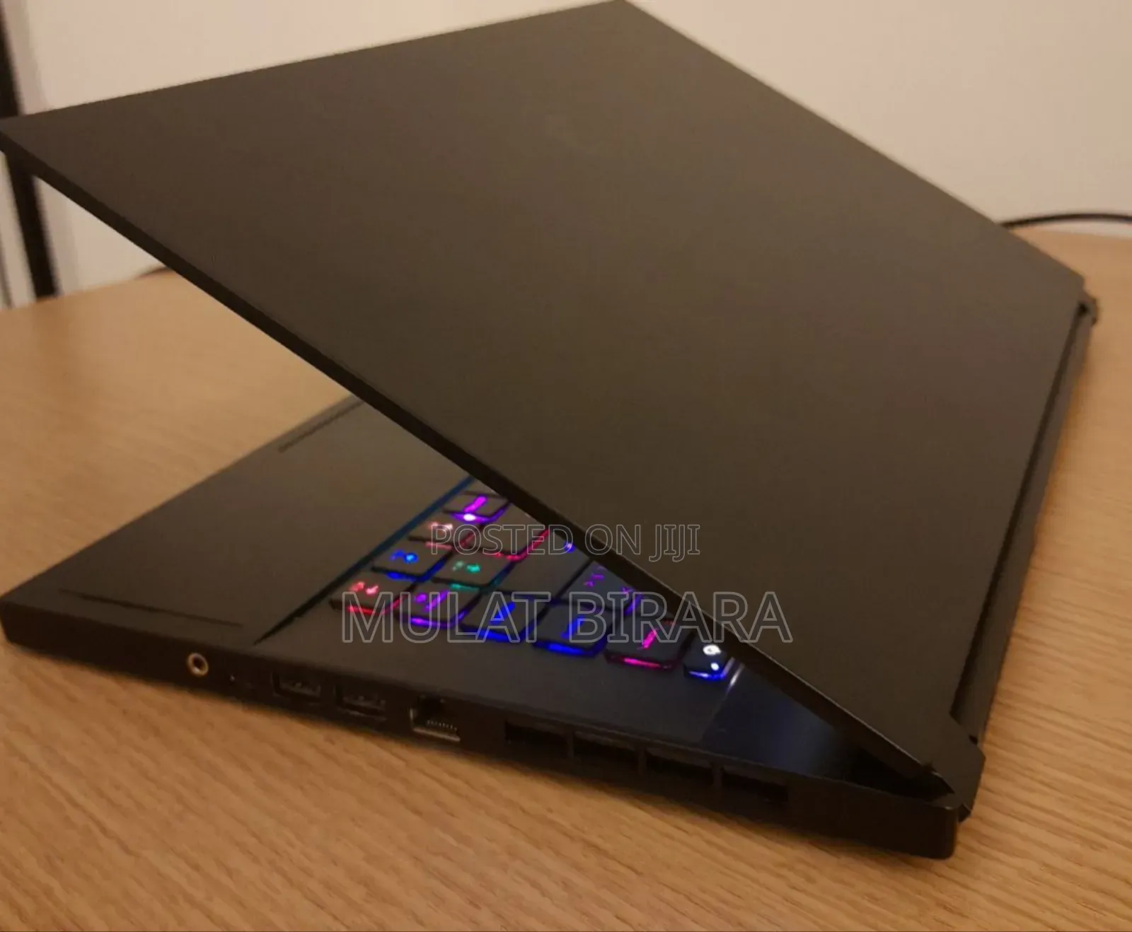 New Laptop MSI GS66 Stealth 10SGS 16GB Intel Core I7 SSD 1T