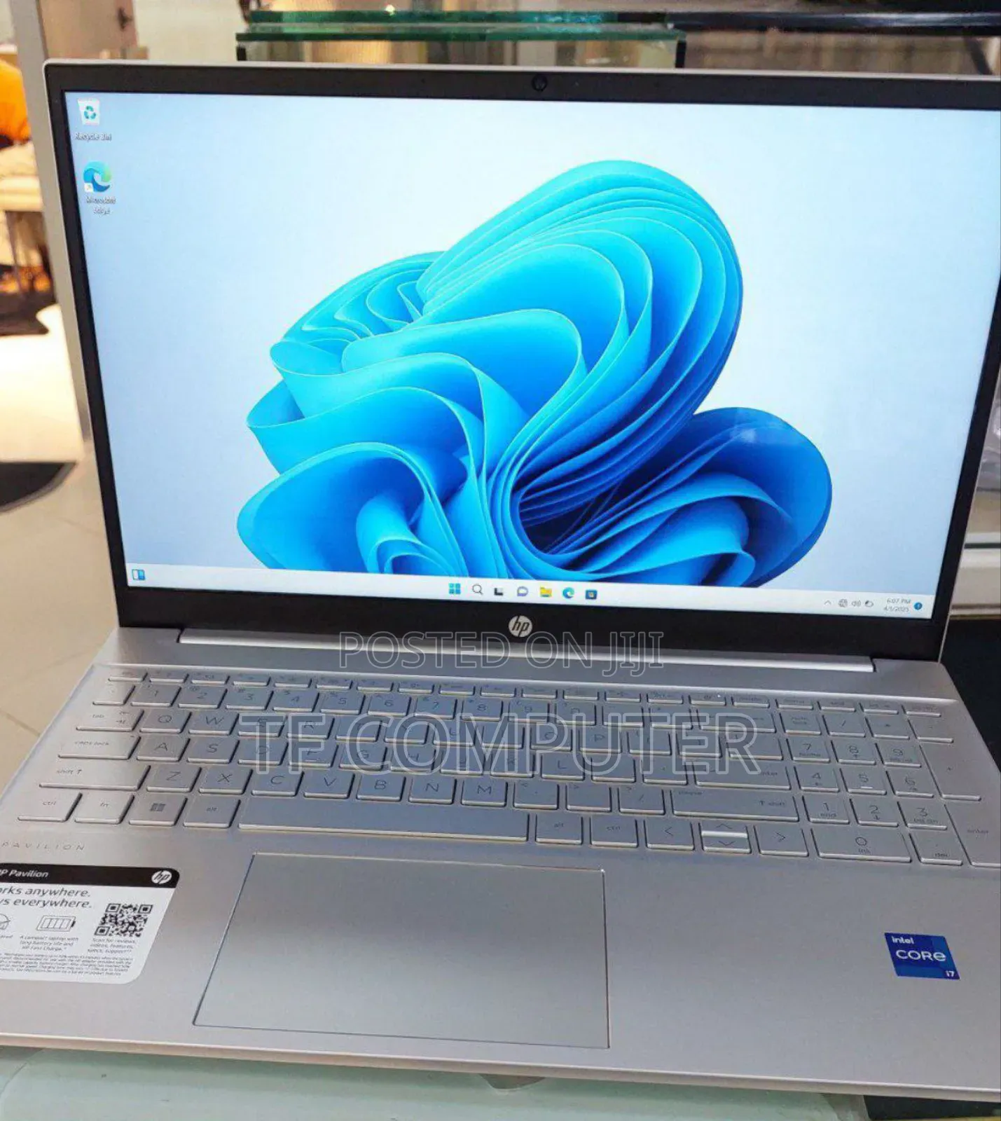 New Laptop HP Pavilion 15 8GB Intel Core I7 SSD 1T