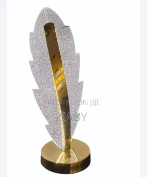 Leaf Design Led Crystal Table Lamp