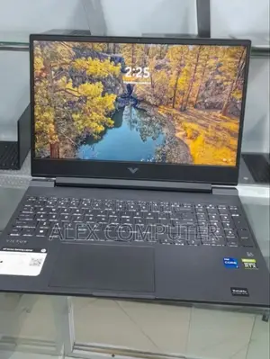 New Laptop HP Victus 15 16GB Intel Core I7 SSD 512GB