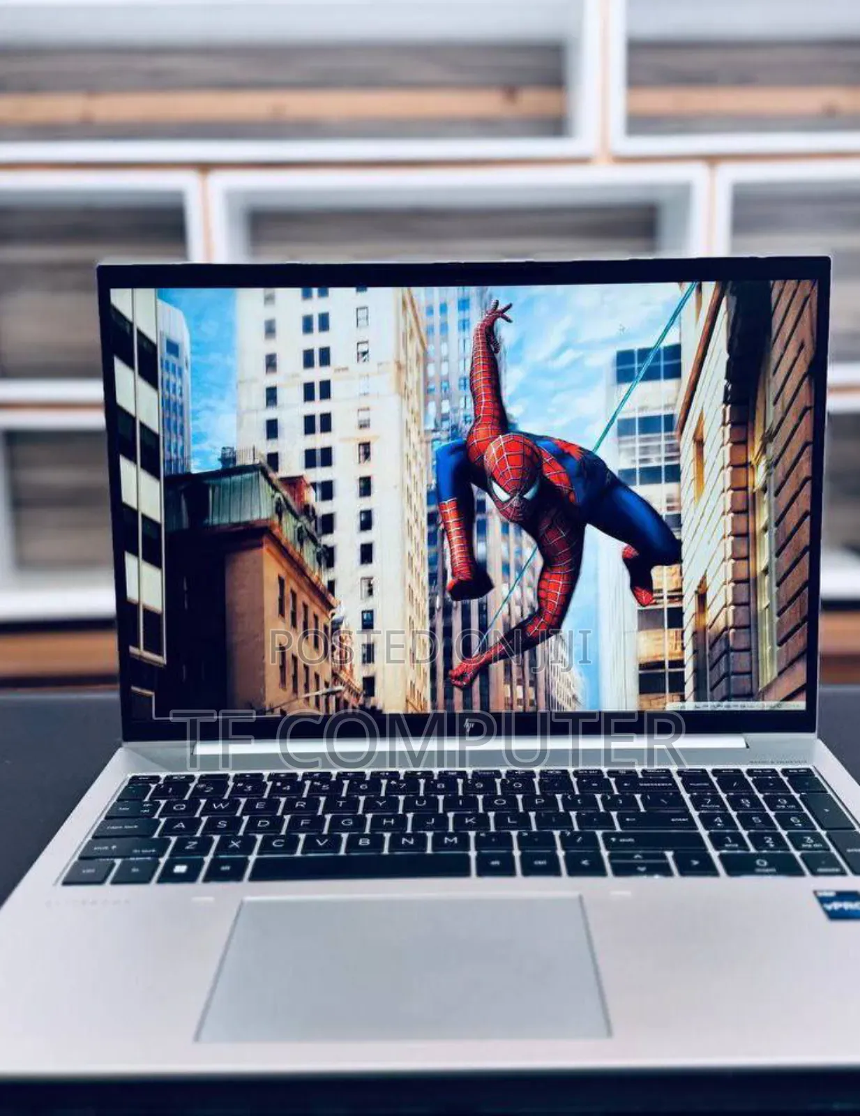 New Laptop HP EliteBook 860 G10 16GB Intel Core I7 SSD 512GB