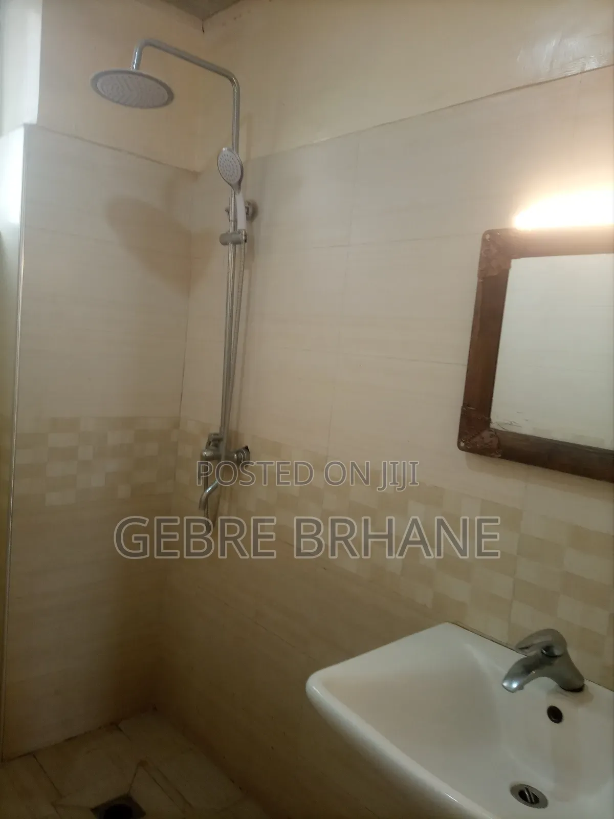 3bdrm Apartment in Apartment, Yeka for rent