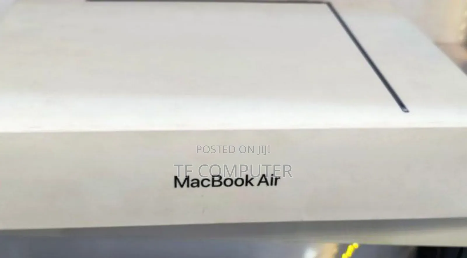 New Laptop Apple MacBook Air 2024 M3 13-Inch 16GB Apple M3 SSD 256GB