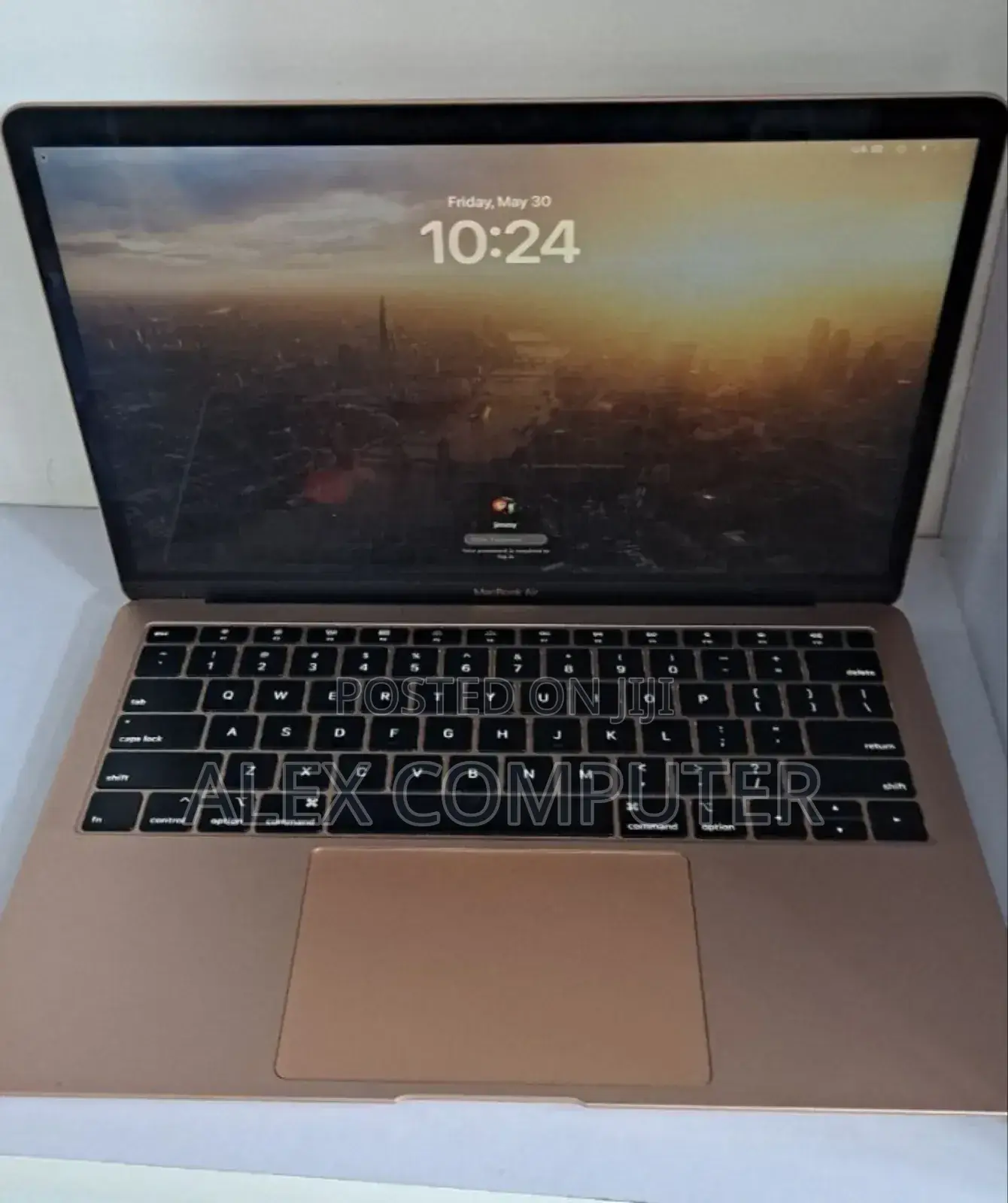 New Laptop Apple MacBook Air 2019 8GB Intel Core I5 SSD 256GB