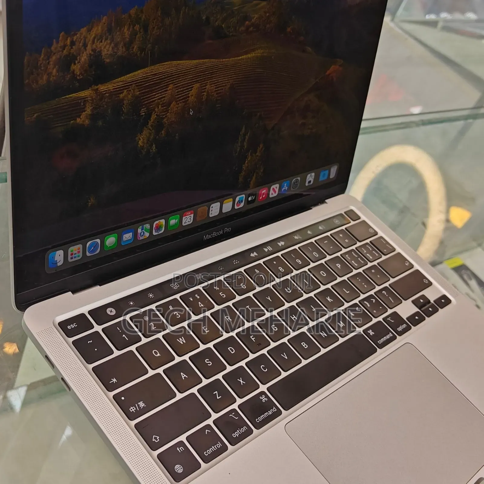 New Laptop Apple MacBook Pro M1 8GB Apple M1 Pro SSD 512GB
