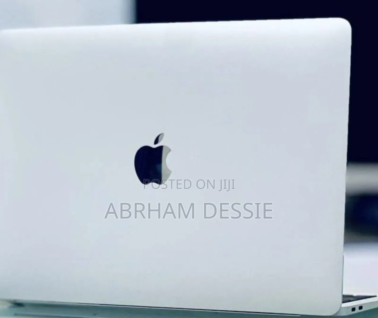 New Laptop Apple MacBook Pro M1 8GB Intel Core I7 SSD 256GB