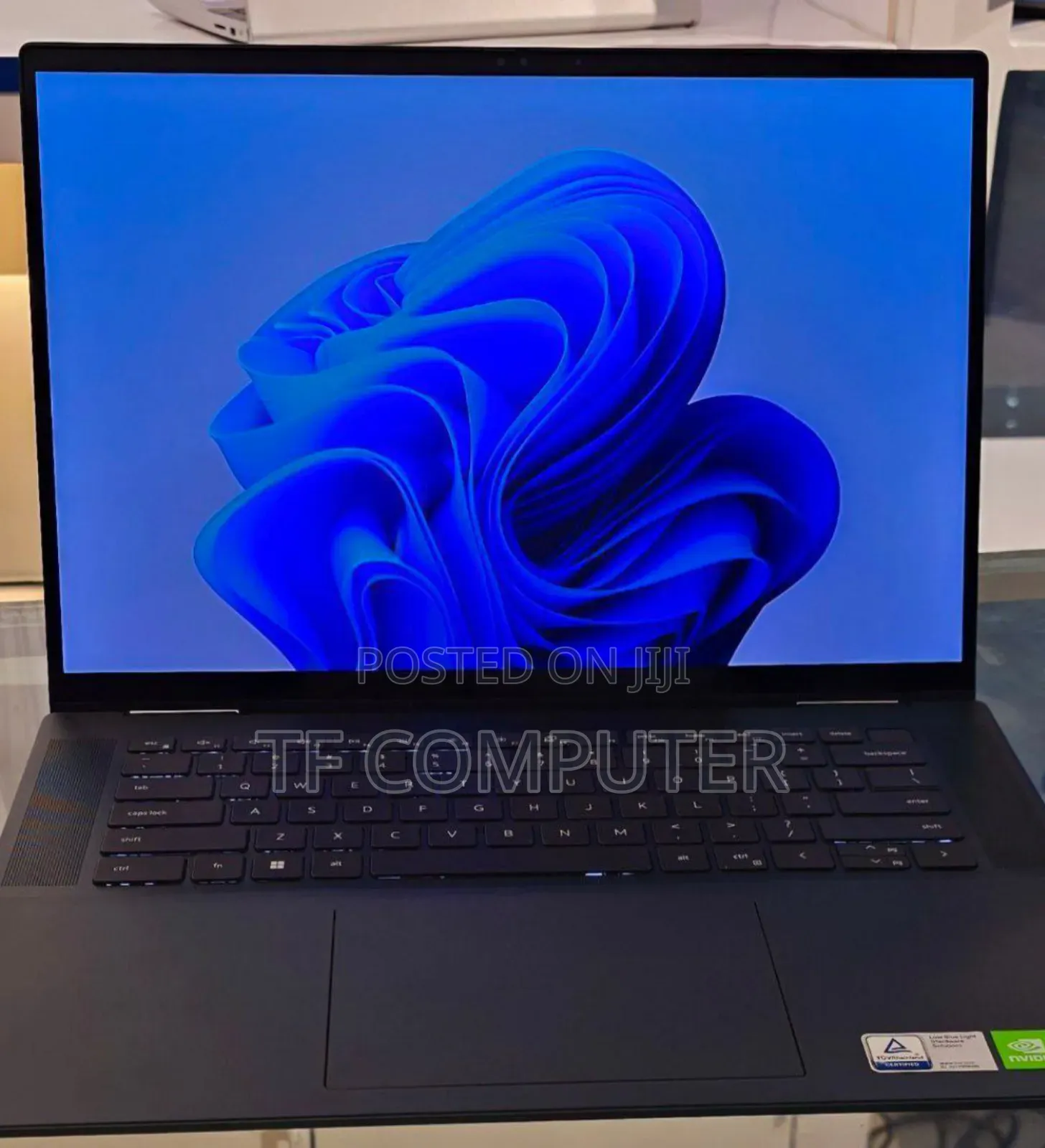 New Laptop Dell Inspiron 16 5620 16GB Intel Core I7 SSD 1T