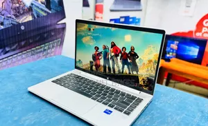 New Laptop HP ProBook 440 G9 16GB Intel Core I7 SSD 512GB