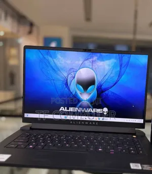 New Laptop Alienware M15 R3 16GB AMD Ryzen 7 SSD 512GB