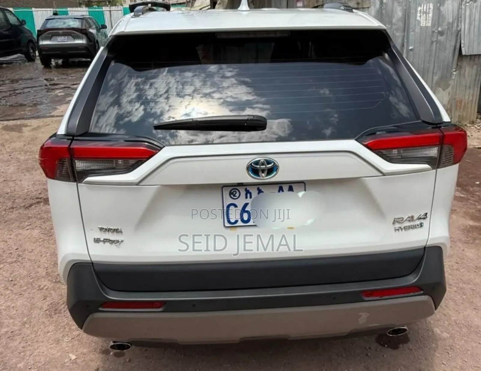 Toyota RAV4 2024 White